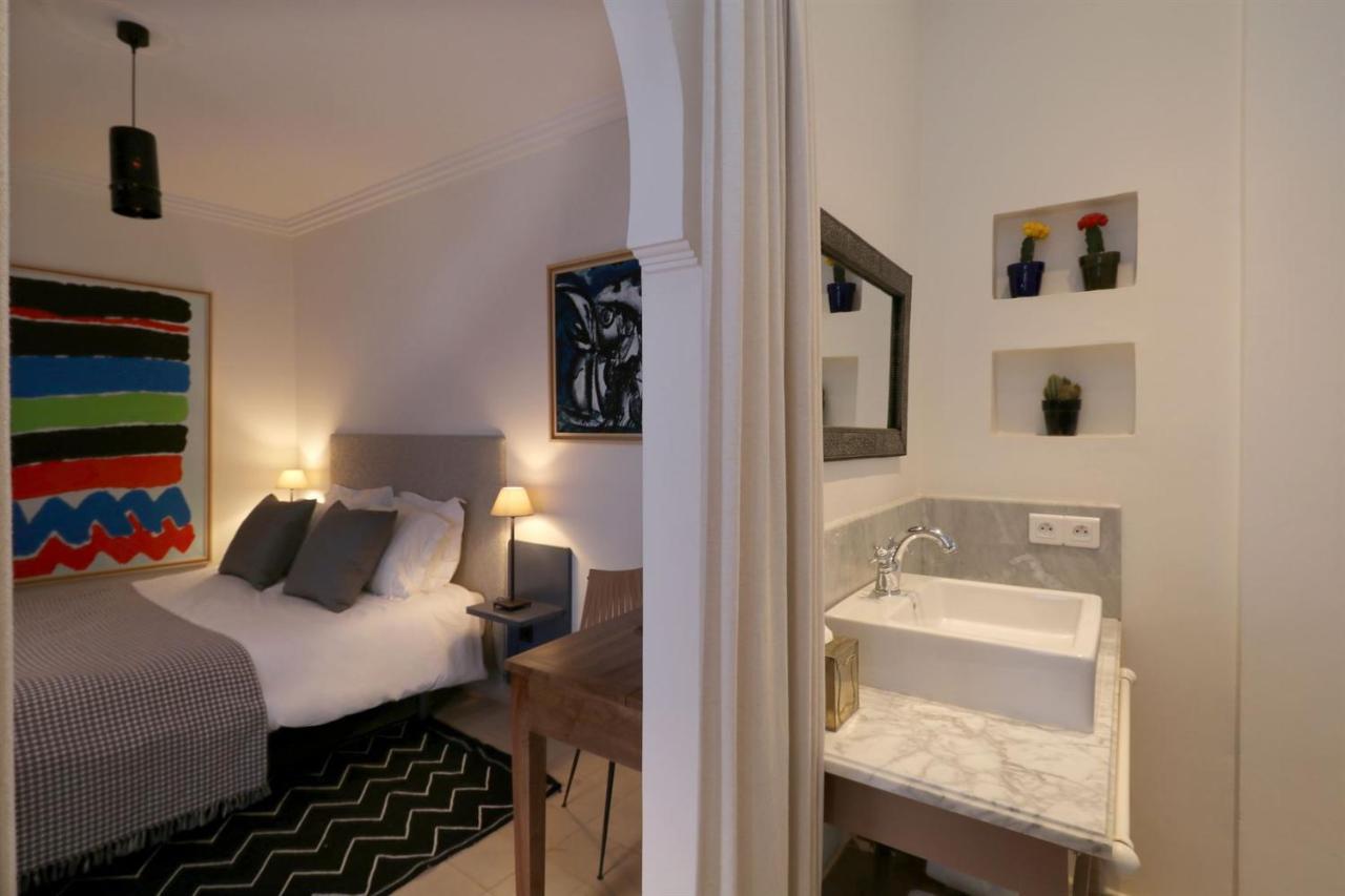 Riad Dar Safi - Privatise Pour 6/8 Pers. - Jacuzzi Марракеш Экстерьер фото